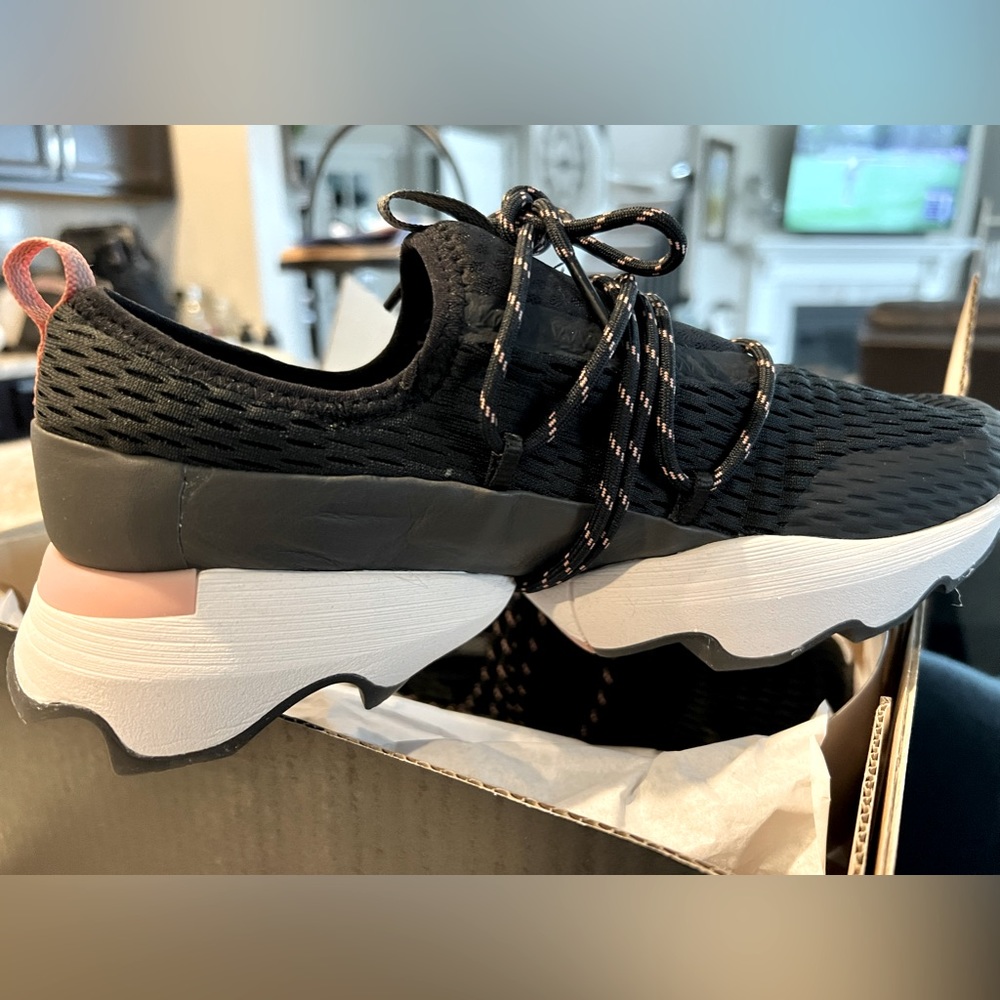 Sorel Women’s Shoes Size 8.5